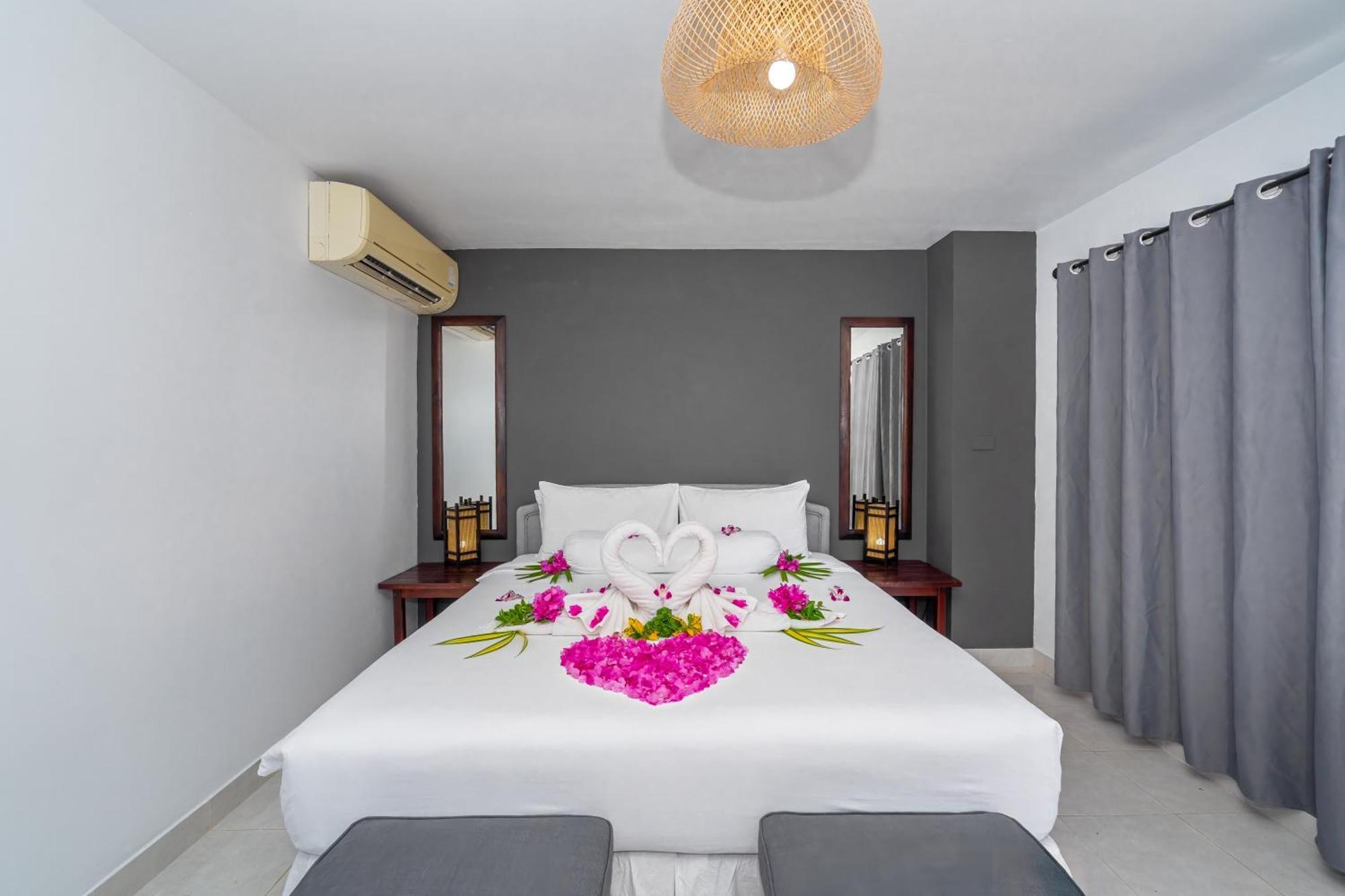 Lanta Beachfront Resort Ko Lanta Kültér fotó