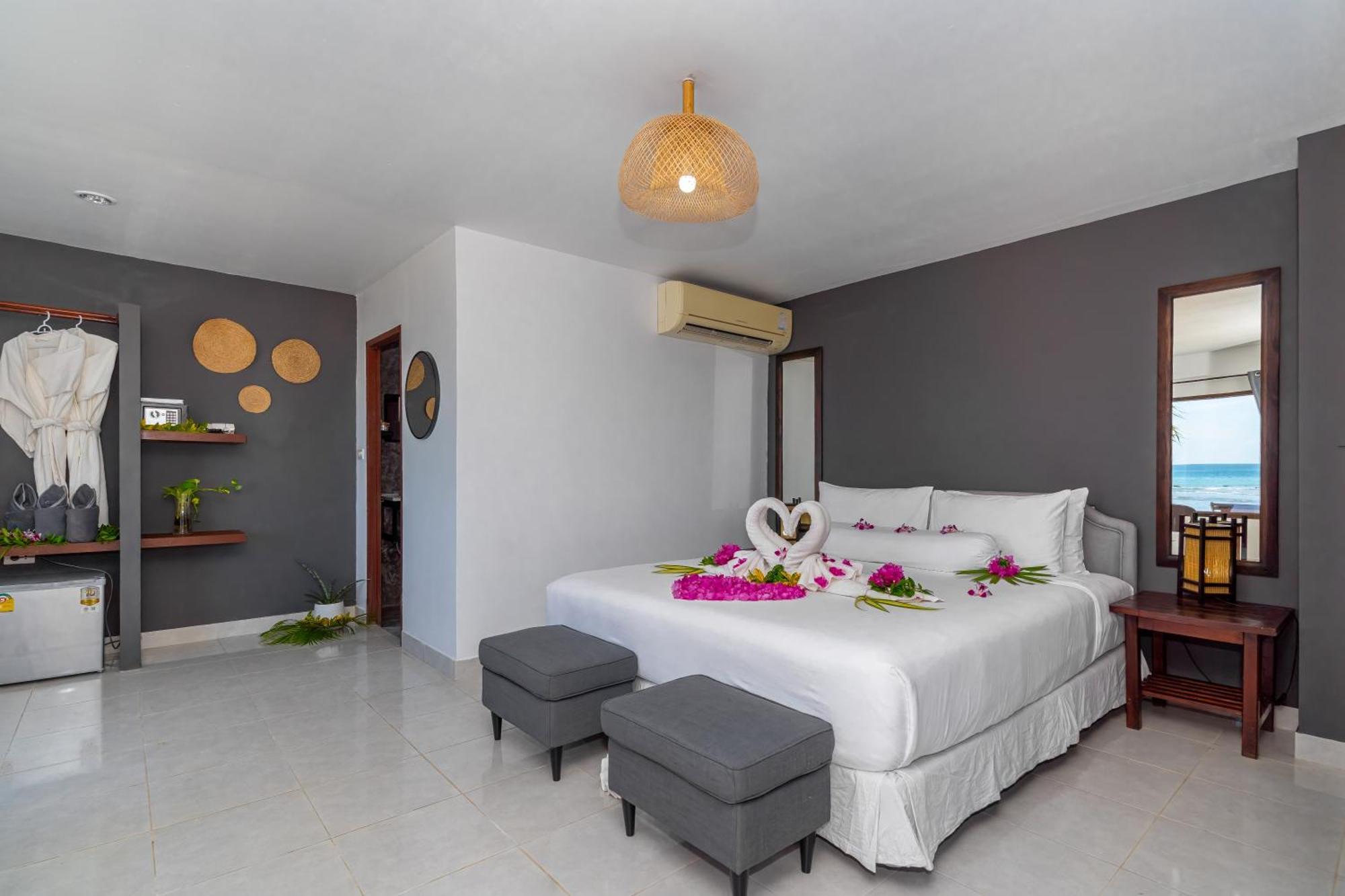 Lanta Beachfront Resort Ko Lanta Kültér fotó