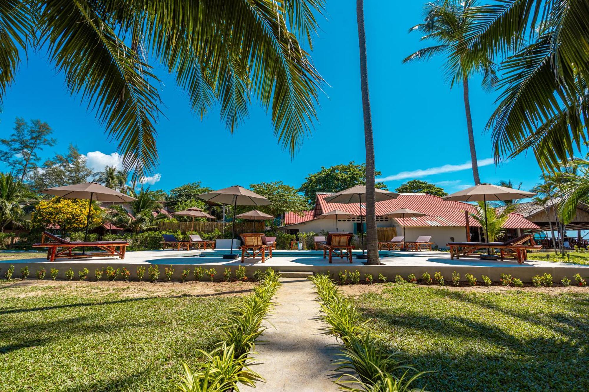 Lanta Beachfront Resort Ko Lanta Kültér fotó
