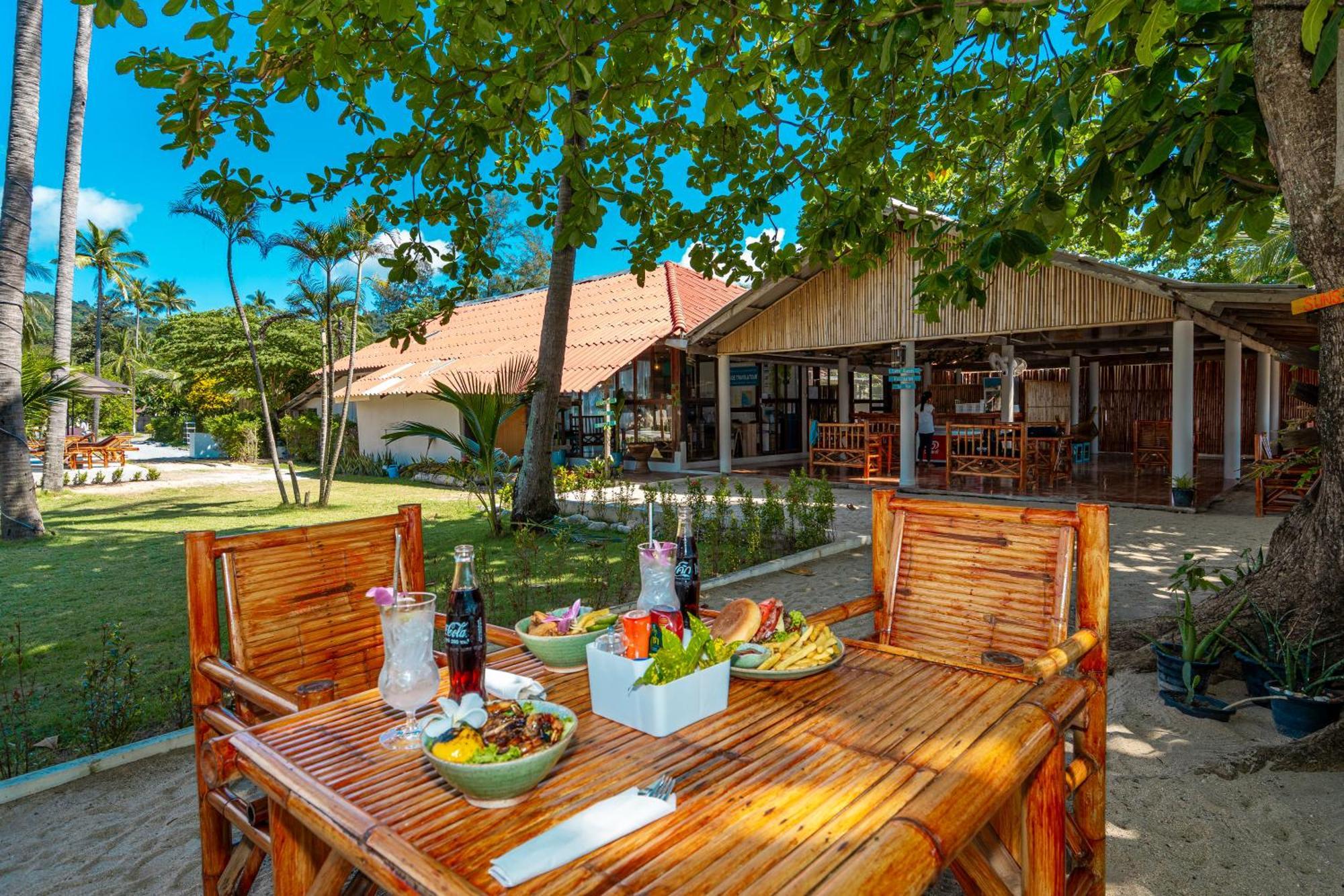 Lanta Beachfront Resort Ko Lanta Kültér fotó