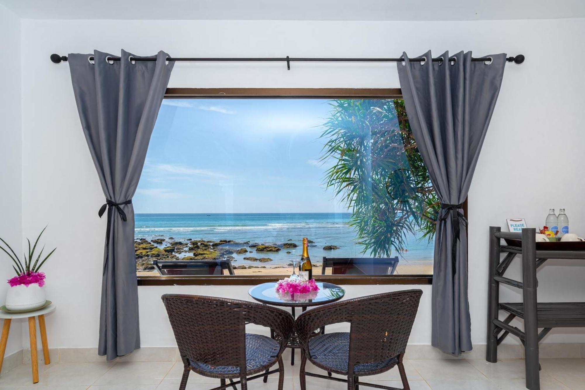 Lanta Beachfront Resort Ko Lanta Kültér fotó